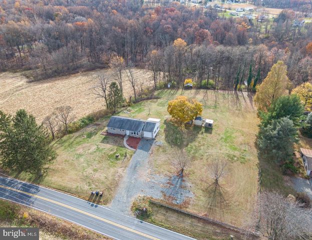 44 FREDERICKSVILLE RD, Mertztown, PA 19539