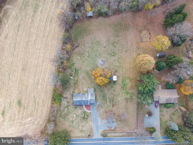 44 FREDERICKSVILLE RD, Mertztown, PA 19539