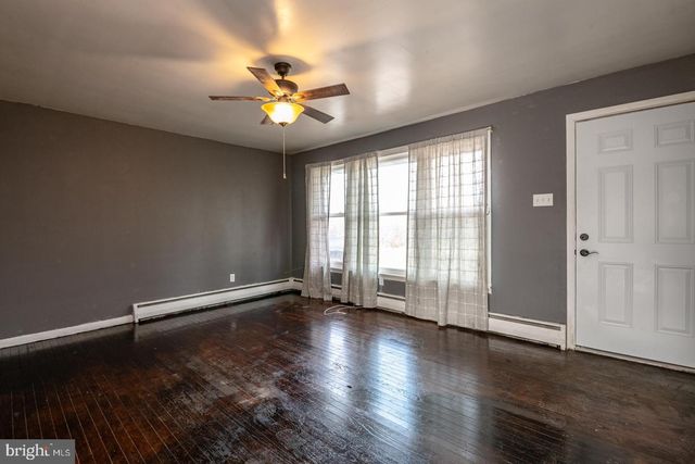 44 FREDERICKSVILLE RD, Mertztown, PA 19539