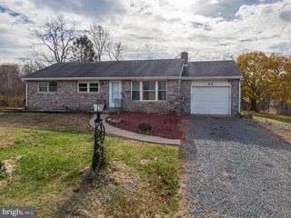 44 FREDERICKSVILLE RD, Mertztown, PA 19539
