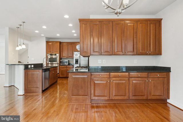 7404 THAMES RIVER DR, Hanover, MD 21076