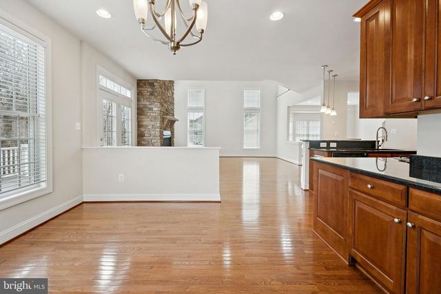 7404 THAMES RIVER DR, Hanover, MD 21076