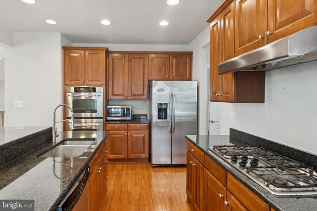 7404 THAMES RIVER DR, Hanover, MD 21076
