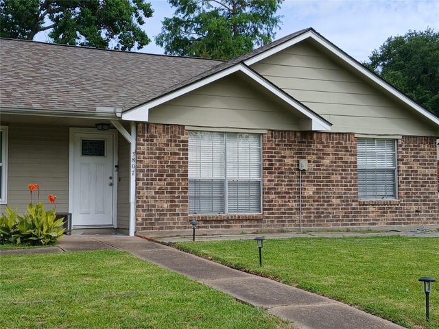 3807 Quiet Place Drive, Houston, TX 77082