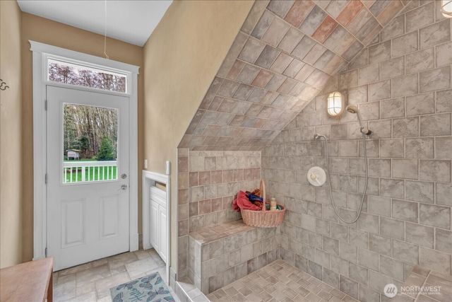 6215 63rd Avenue NE, Olympia, WA 98516