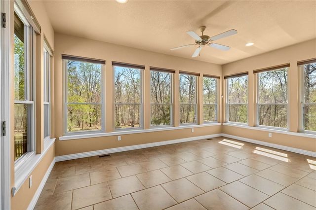 6 Grimsay Drive, Bella Vista, AR 72715