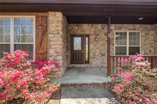 6 Grimsay Drive, Bella Vista, AR 72715