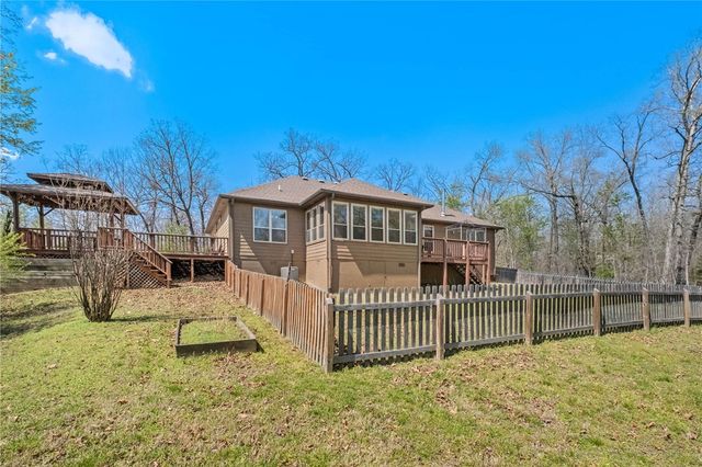 6 Grimsay Drive, Bella Vista, AR 72715