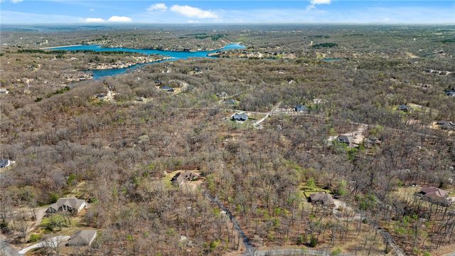 6 Grimsay Drive, Bella Vista, AR 72715