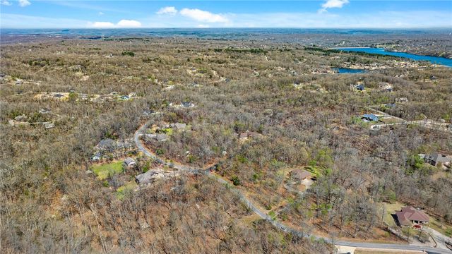 6 Grimsay Drive, Bella Vista, AR 72715