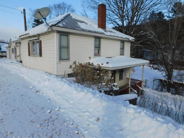 270 Village Road, Corinth, VT 05040