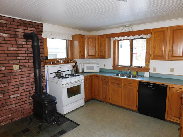 270 Village Road, Corinth, VT 05040