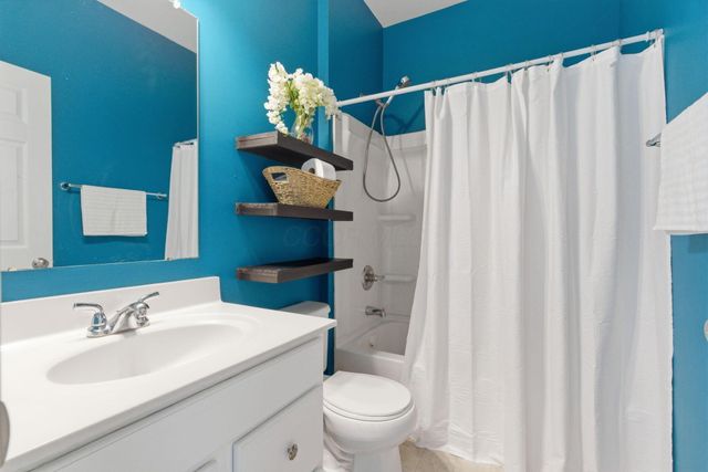 7499 Winding Path Court, Canal Winchester, OH 43110