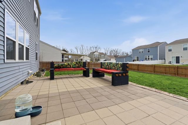 7499 Winding Path Court, Canal Winchester, OH 43110