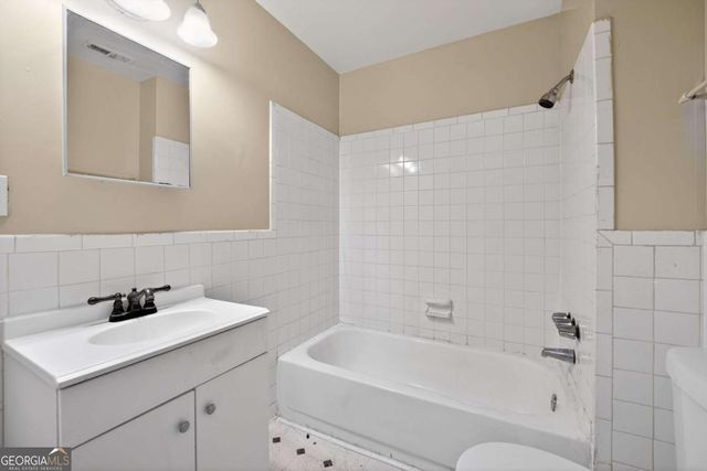 1826 County Line Road SW, Atlanta, GA 30331