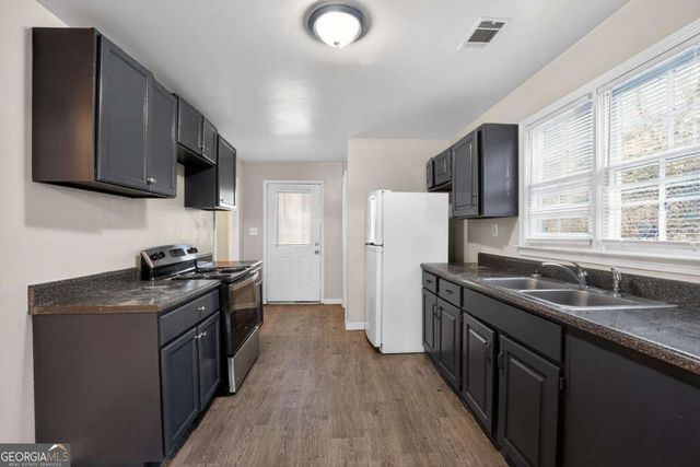 1826 County Line Road SW, Atlanta, GA 30331