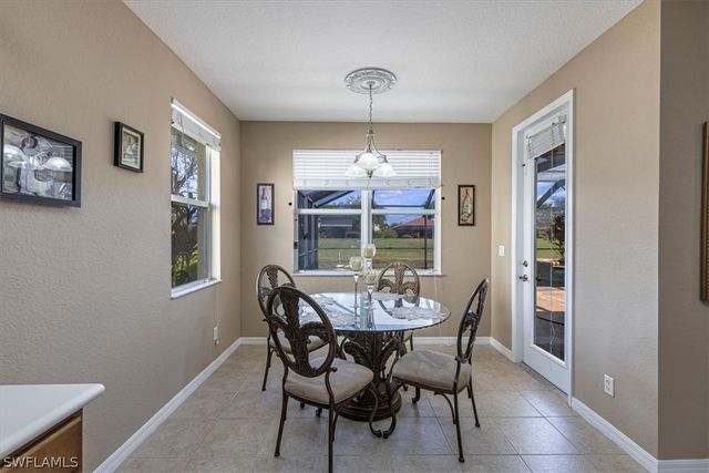 1893 Par DR, Naples, FL 34120