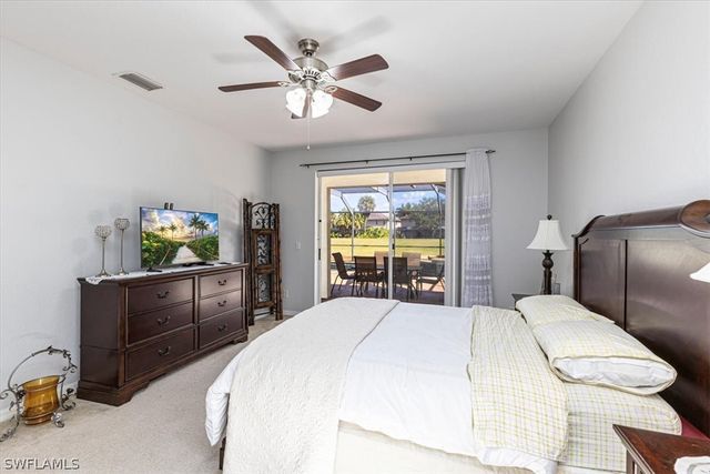 1893 Par DR, Naples, FL 34120