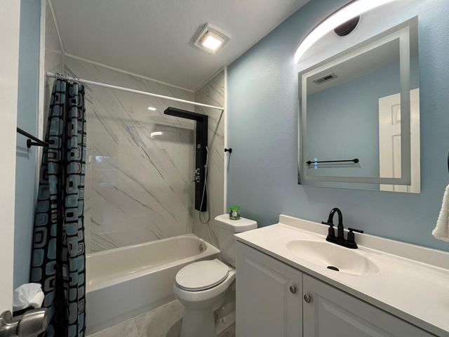 20702 Settlers Lake Circle N, Katy, TX 77449