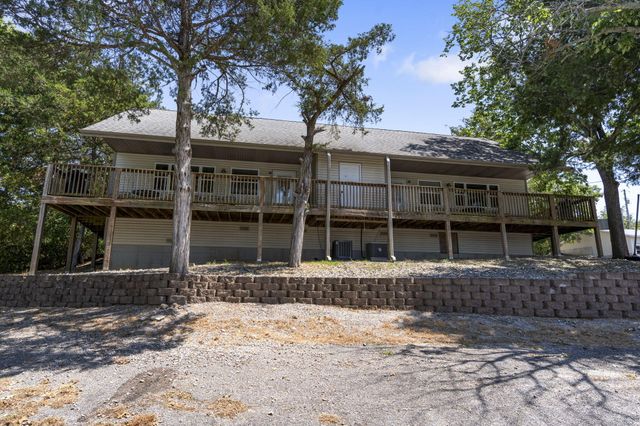 423 Eagle Drive, Reeds Spring, MO 65737