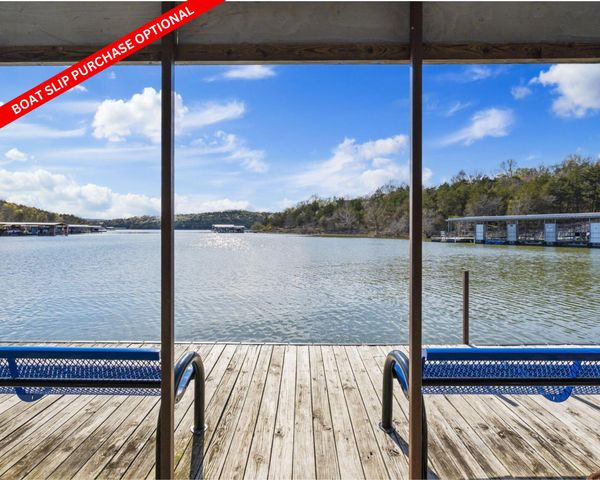 423 Eagle Drive, Reeds Spring, MO 65737