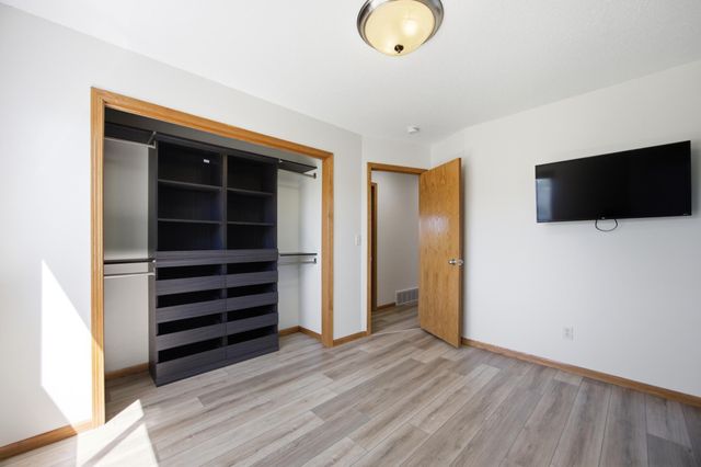 224 Chestnut Drive, Horace, ND 58047
