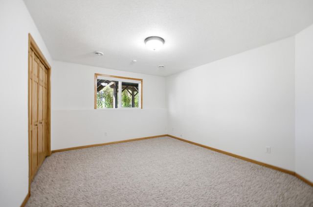 224 Chestnut Drive, Horace, ND 58047