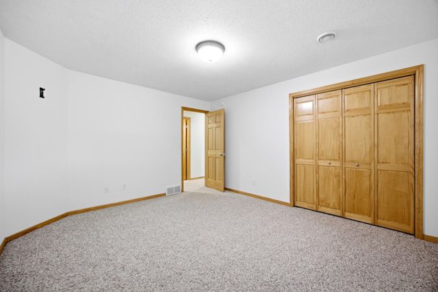 224 Chestnut Drive, Horace, ND 58047