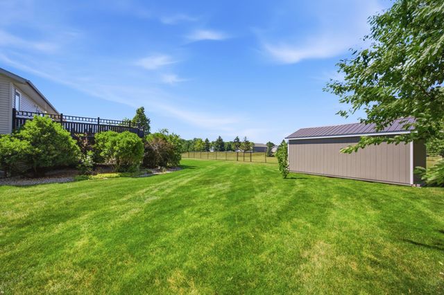 224 Chestnut Drive, Horace, ND 58047