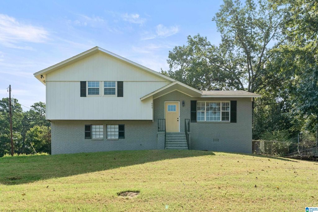 604 HILLCREST ROAD, Adamsville, AL 35005