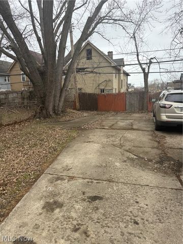 14609 Alder Avenue, Cleveland, OH 44112