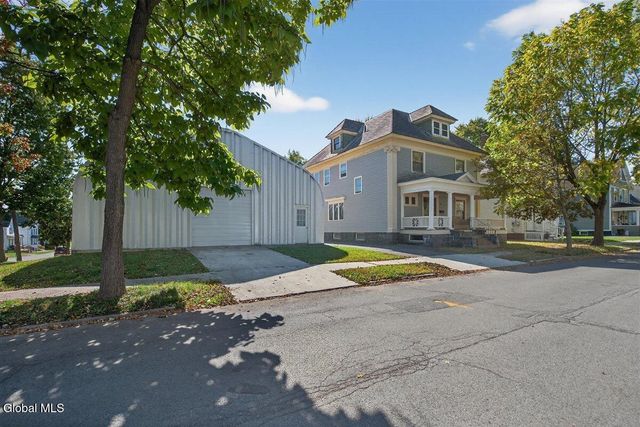 8 Byard Street, Johnstown, NY 12095