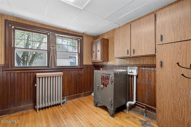 8 Byard Street, Johnstown, NY 12095