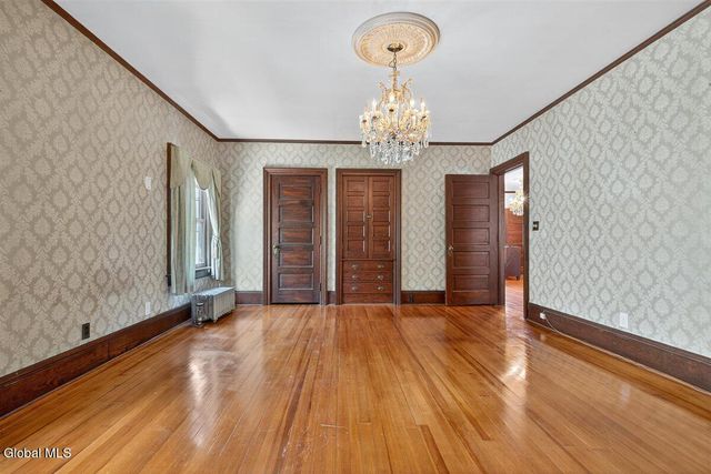 8 Byard Street, Johnstown, NY 12095