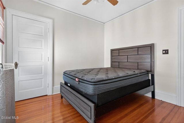 8 Byard Street, Johnstown, NY 12095