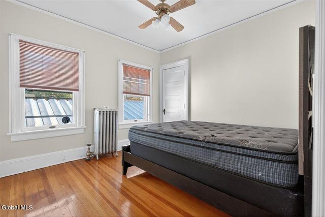 8 Byard Street, Johnstown, NY 12095