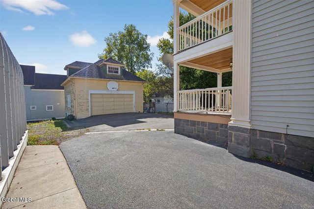 8 Byard Street, Johnstown, NY 12095