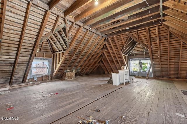 8 Byard Street, Johnstown, NY 12095