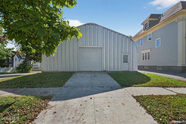 8 Byard Street, Johnstown, NY 12095