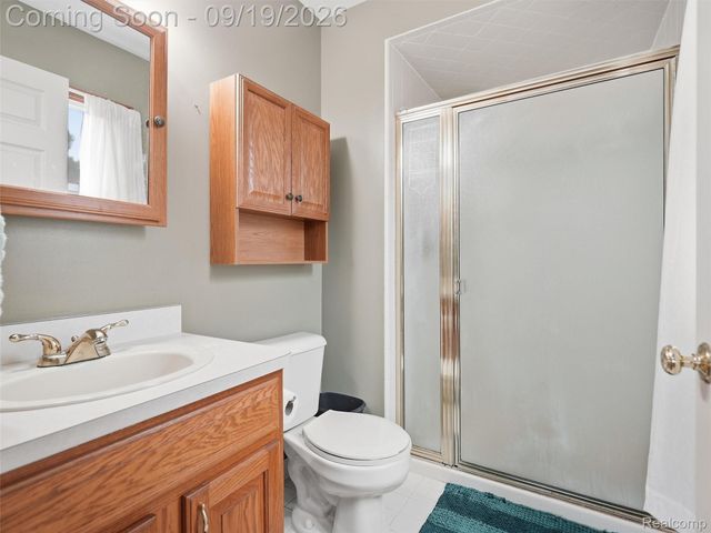 42475 Dharte Court, Clinton Charter Township, MI 48038