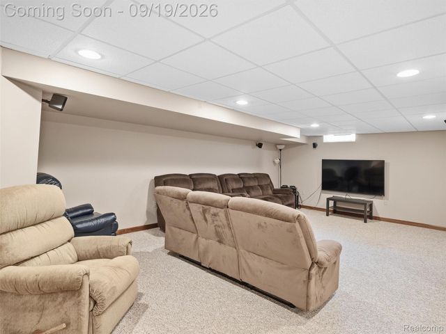 42475 Dharte Court, Clinton Charter Township, MI 48038