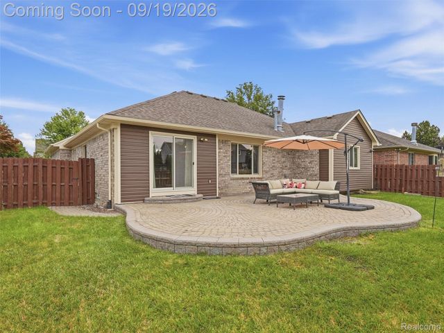 42475 Dharte Court, Clinton Charter Township, MI 48038