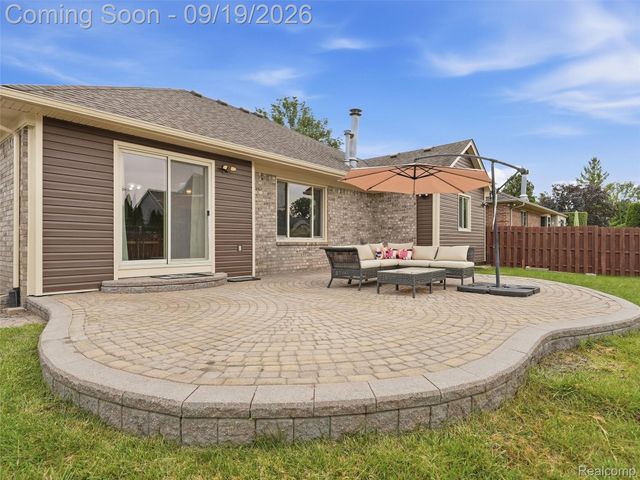 42475 Dharte Court, Clinton Charter Township, MI 48038