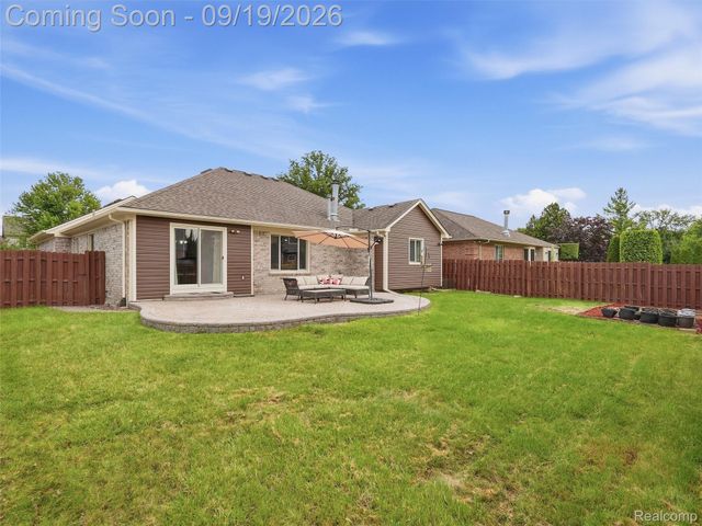 42475 Dharte Court, Clinton Charter Township, MI 48038