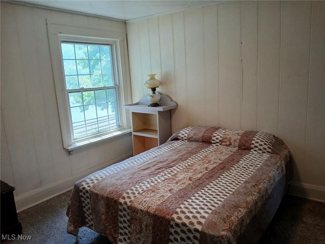 909 Riverside Avenue, Wellsville, OH 43968