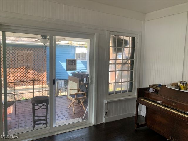 909 Riverside Avenue, Wellsville, OH 43968