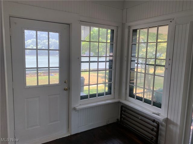 909 Riverside Avenue, Wellsville, OH 43968