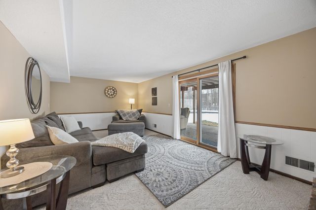 6766 E Shadow Lake Drive, Lino Lakes, MN 55014