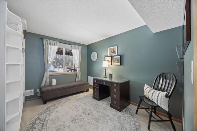 6766 E Shadow Lake Drive, Lino Lakes, MN 55014