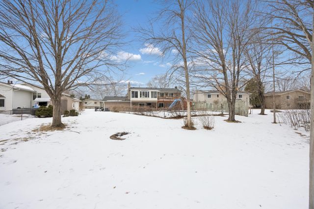 6766 E Shadow Lake Drive, Lino Lakes, MN 55014